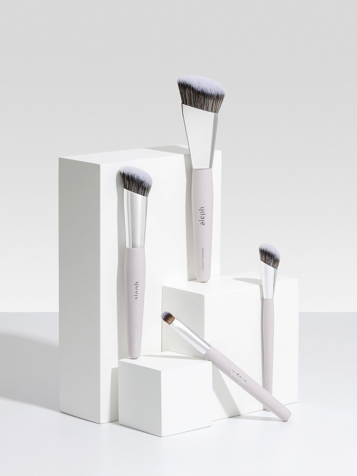Lip and Eye Define Brush