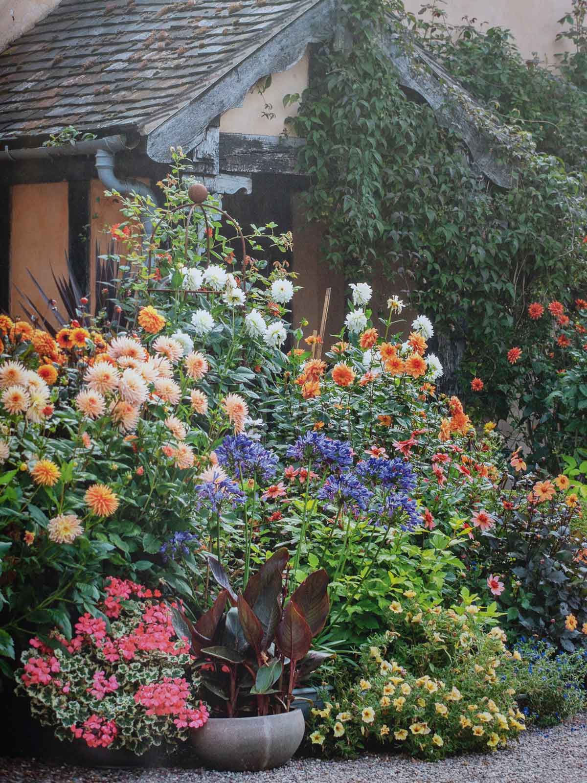 Brilliant English Gardens