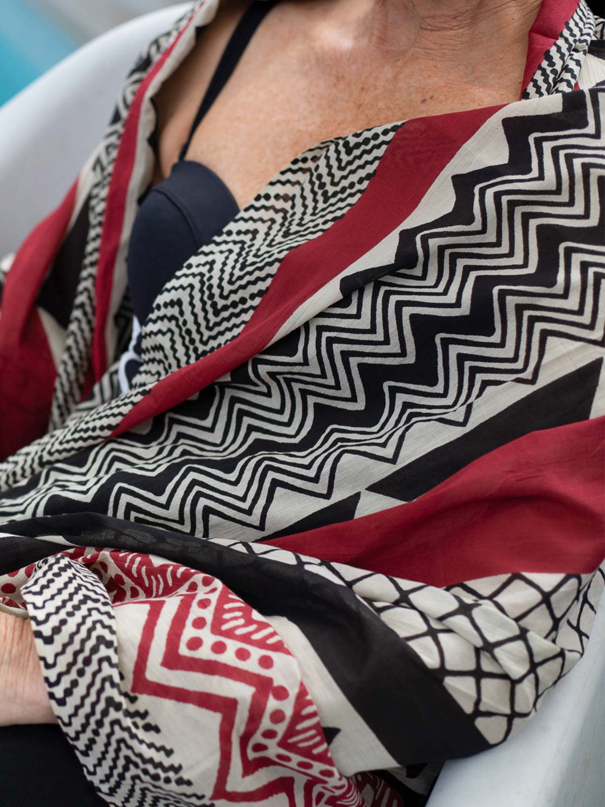 Zig Zag Print Scarf