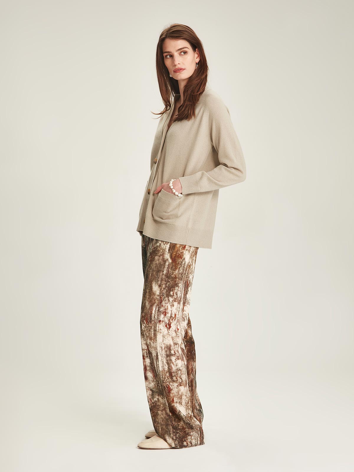 Cashmere College Cardi