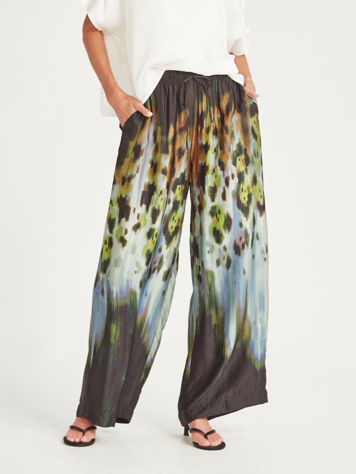 Caria Pant