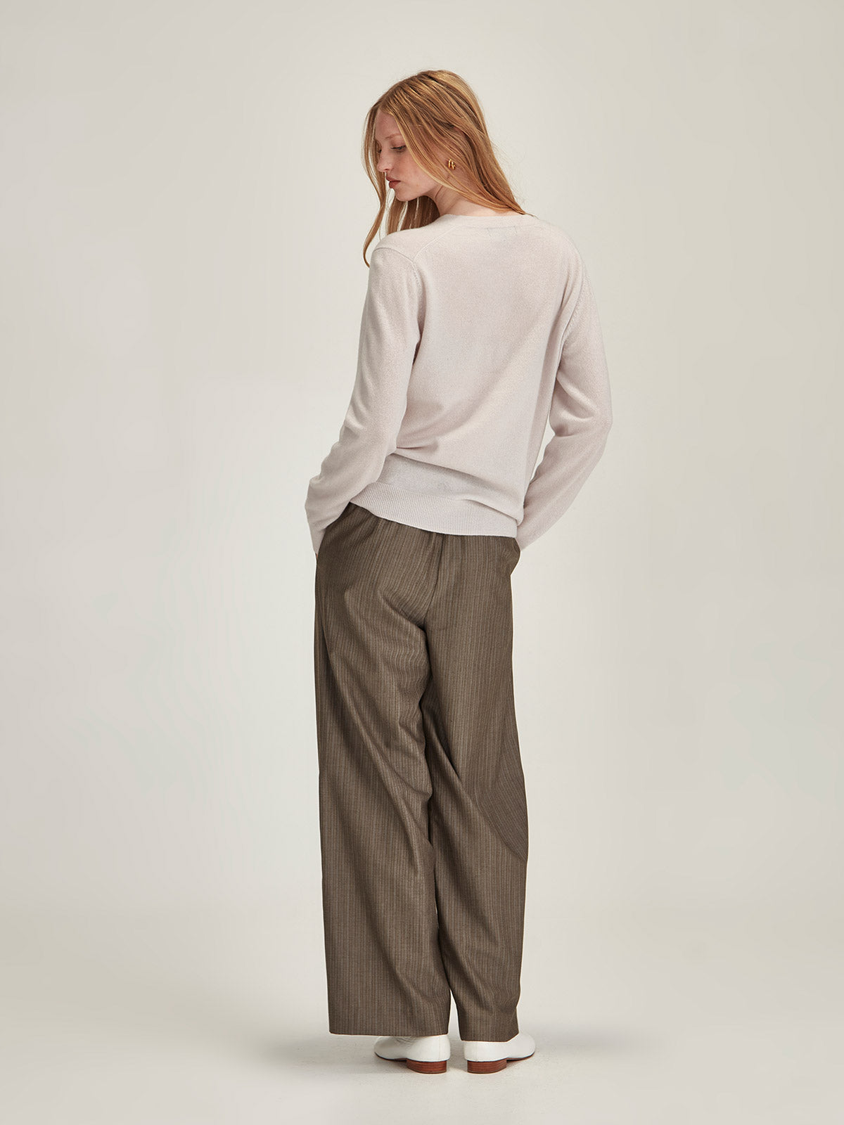 Lucy Cashmere V Neck