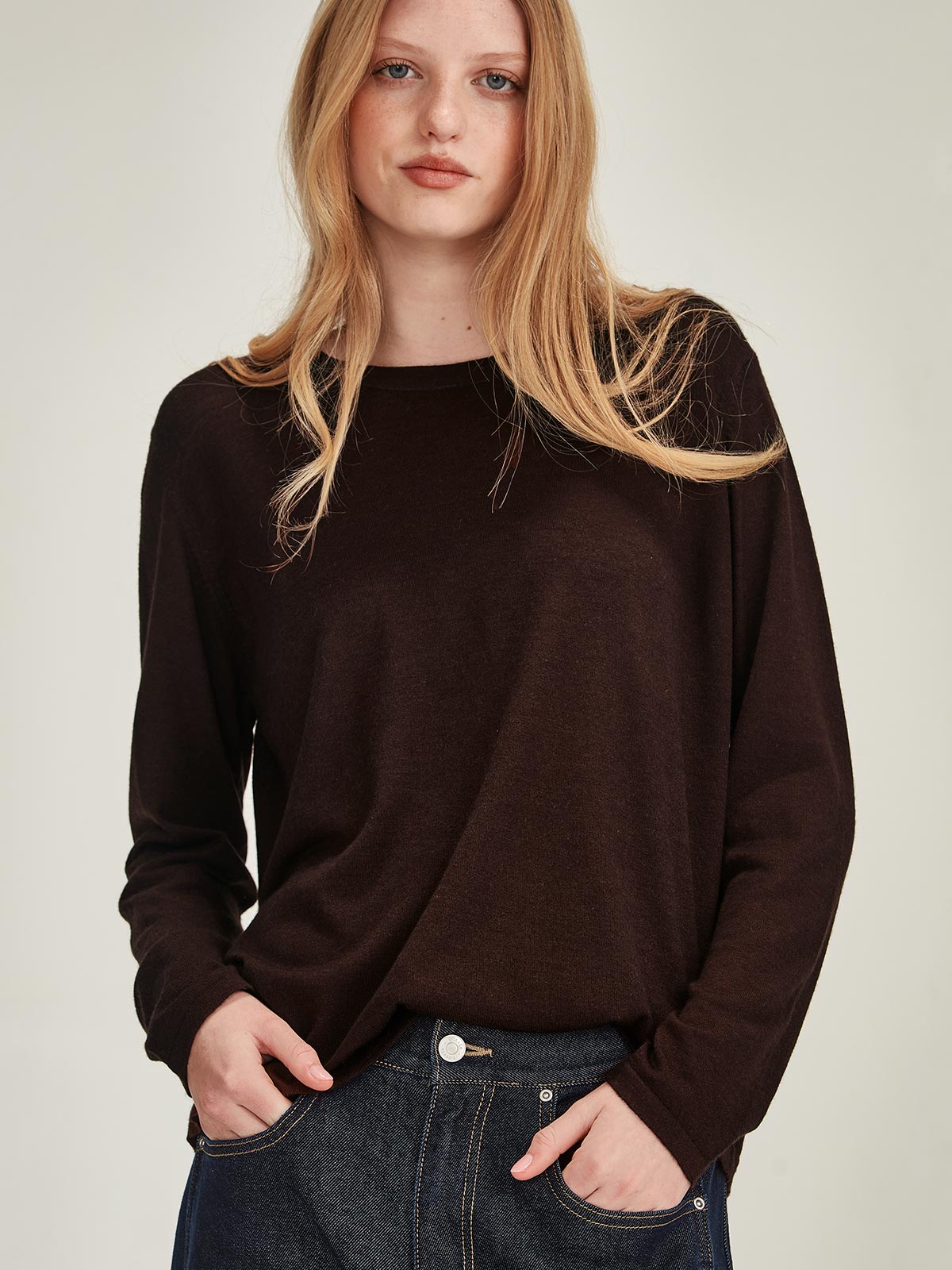 Women's chocolate brown Mariko Cashmere Long Sleeve - Caroline Sills premium cashmere crew neck sweater