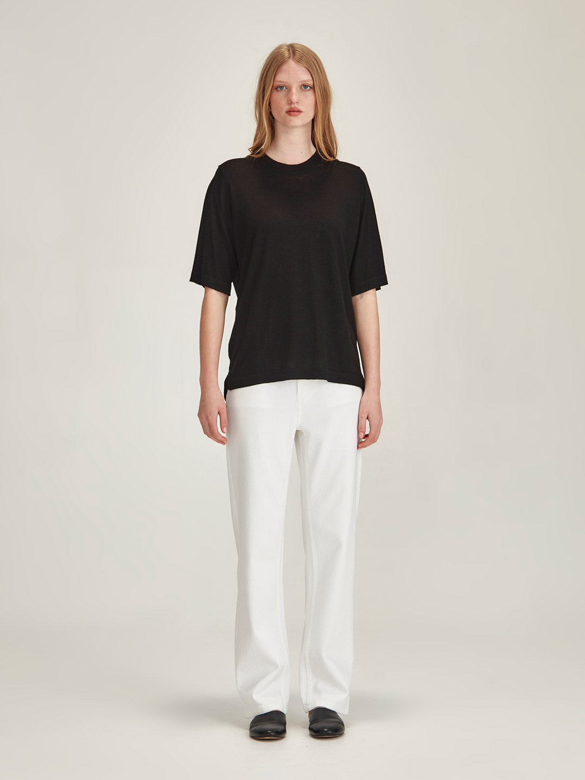 Women's black Kate Cashmere Tee front view - Caroline Sills premium short sleeve, fine cashmere top
