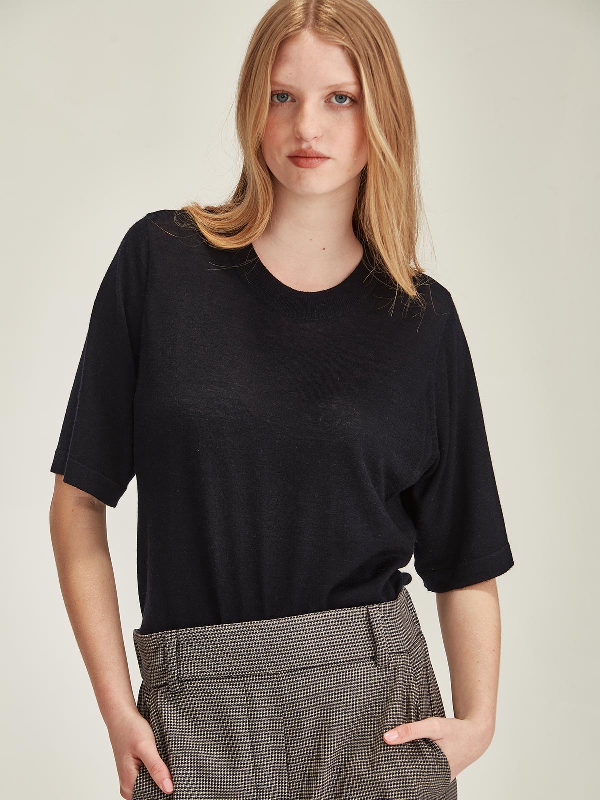Women's french navy Kate Cashmere Tee - Caroline Sills premium fine cashmere short sleeve top