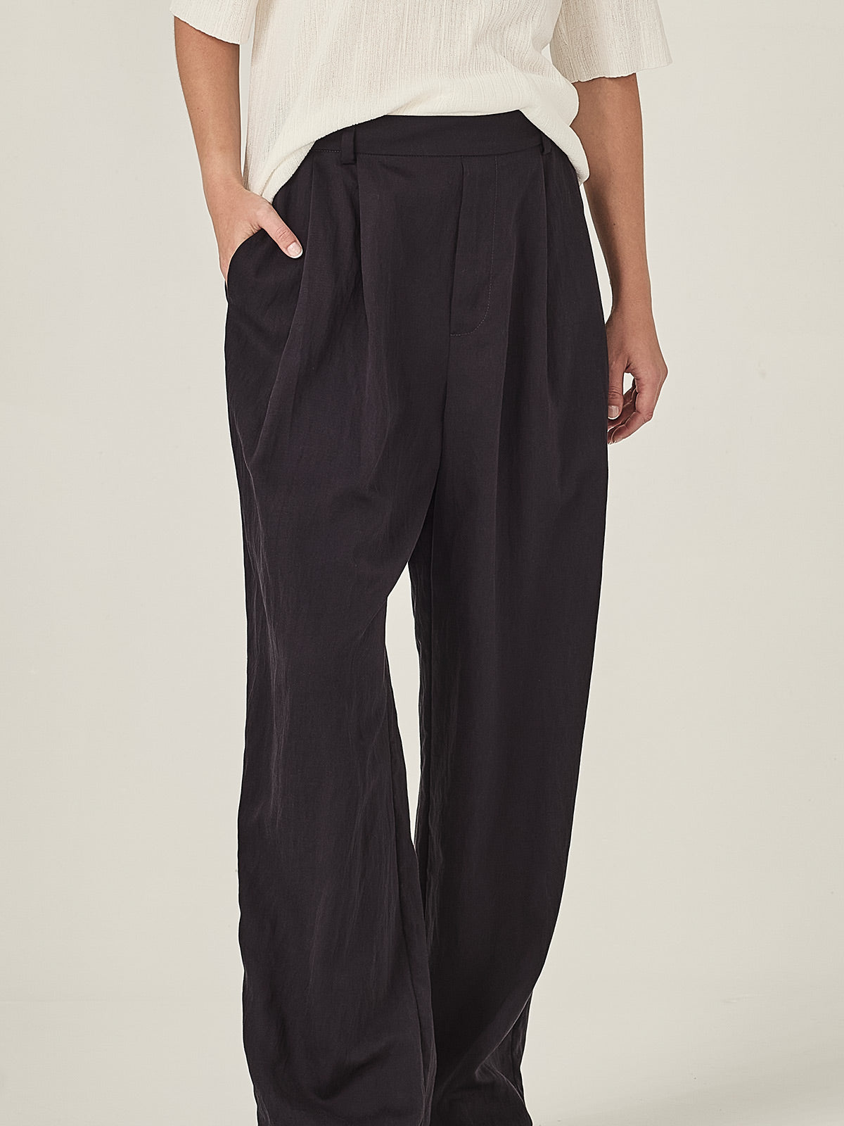 Brodie Pleat Pant