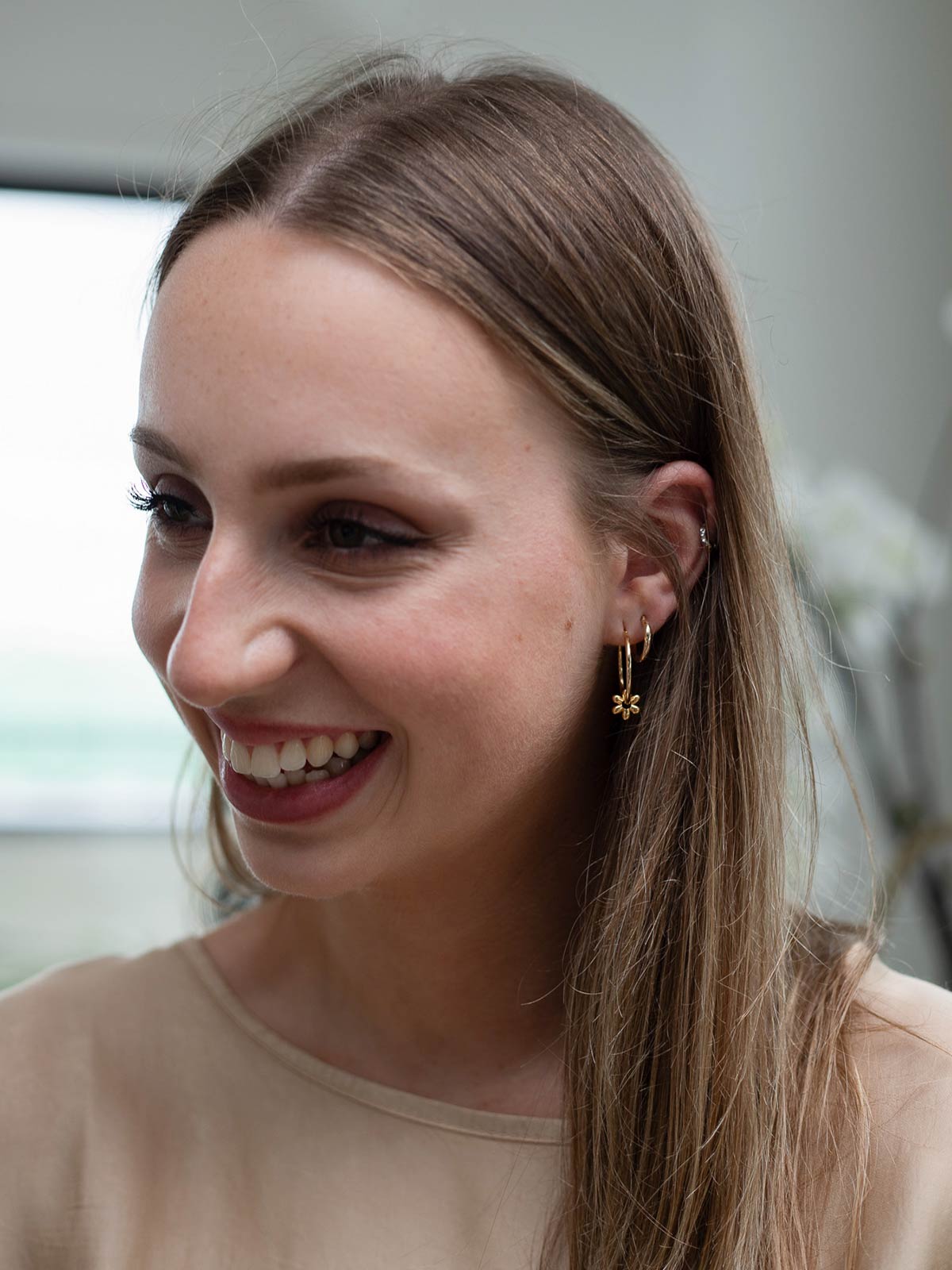 Daisy Willpower Hoop Earrings G
