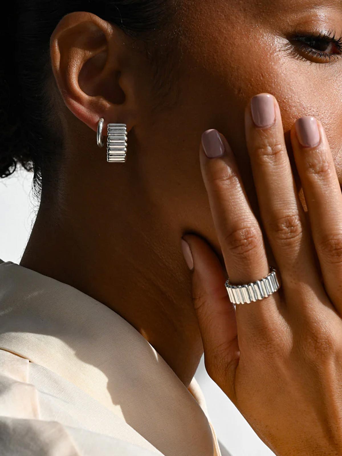 Linea Hoop Earrings S