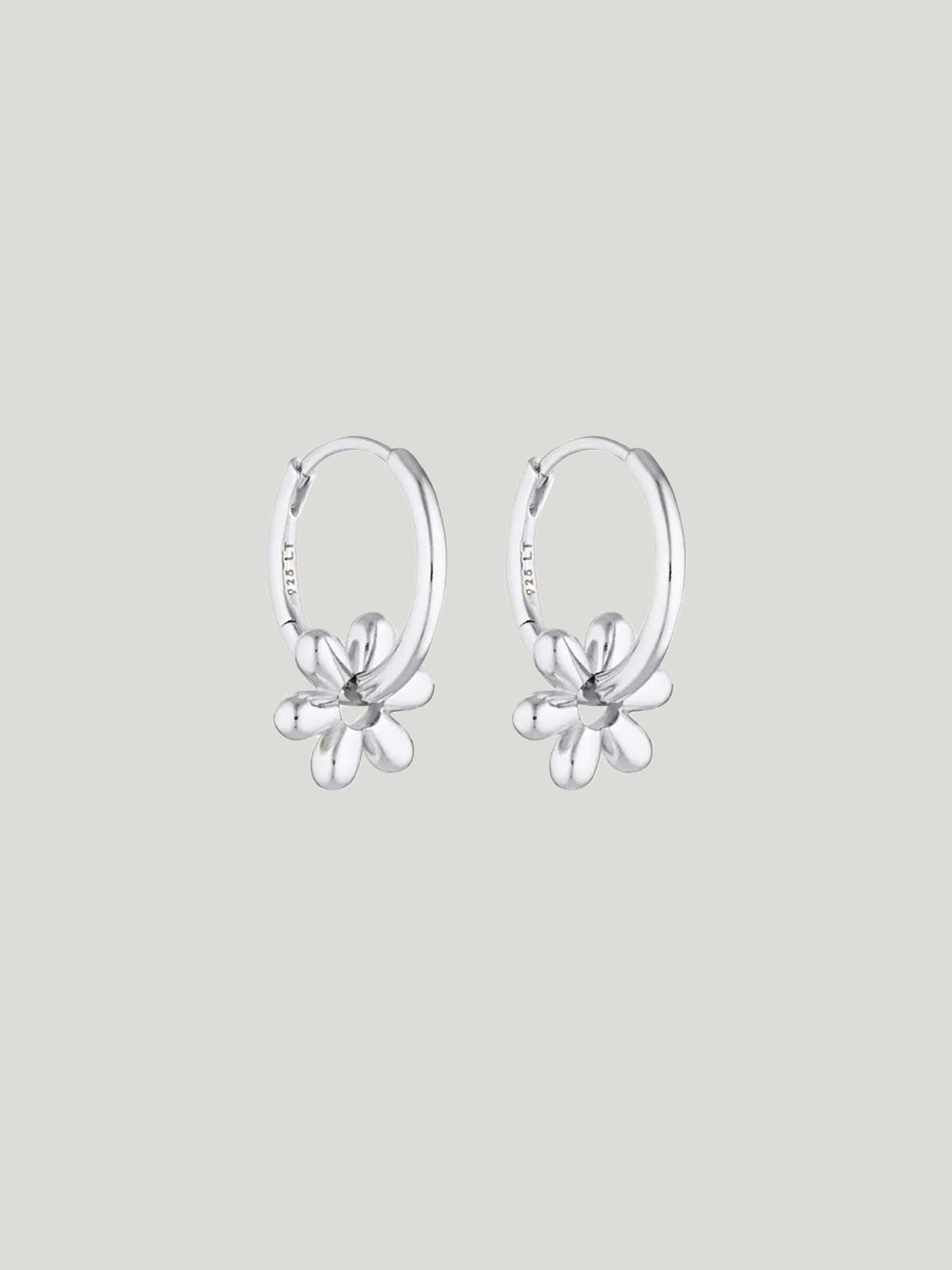 Daisy Huggie Hoop Earrings S