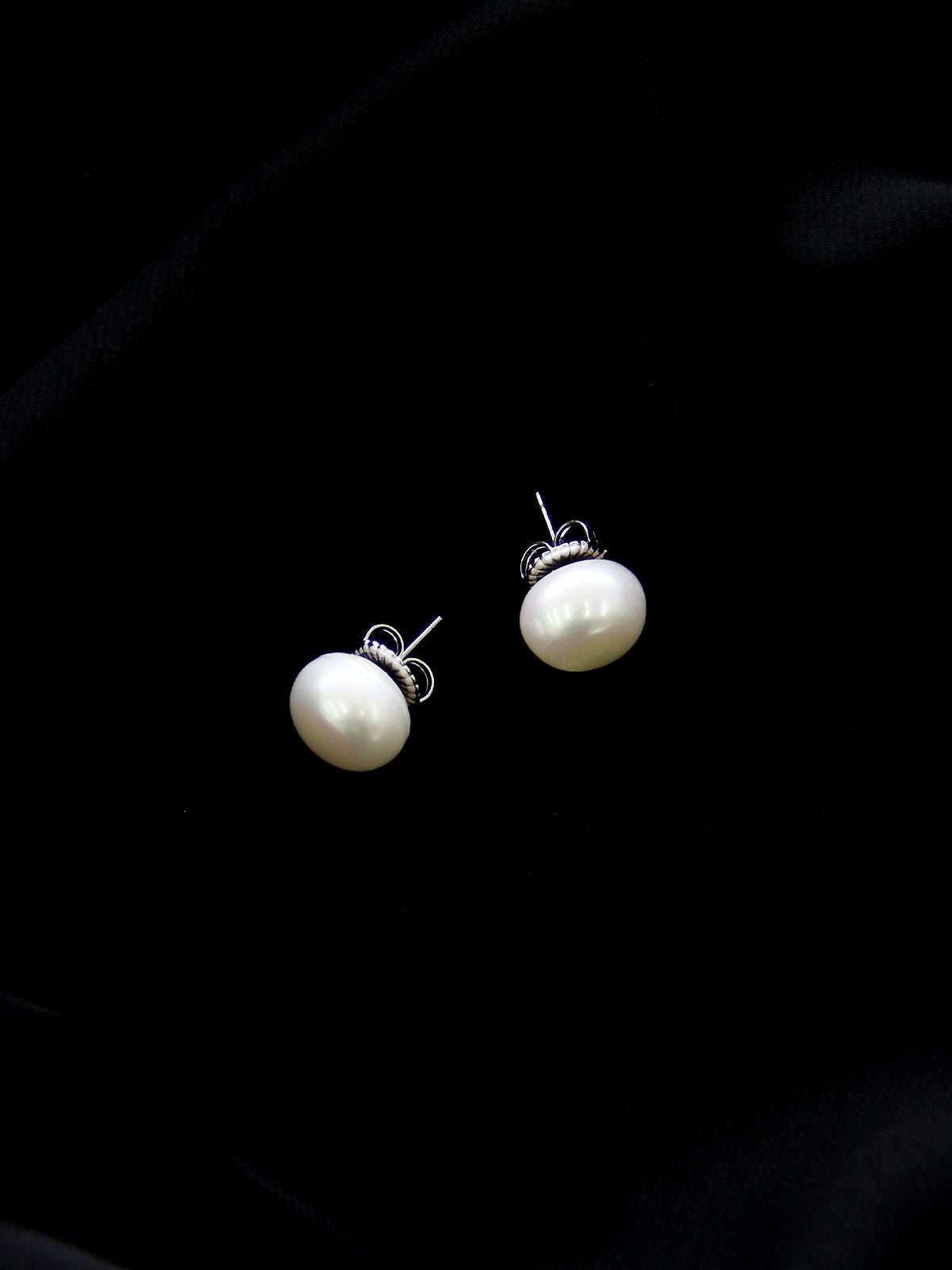 FW Pearl Stud 14mm