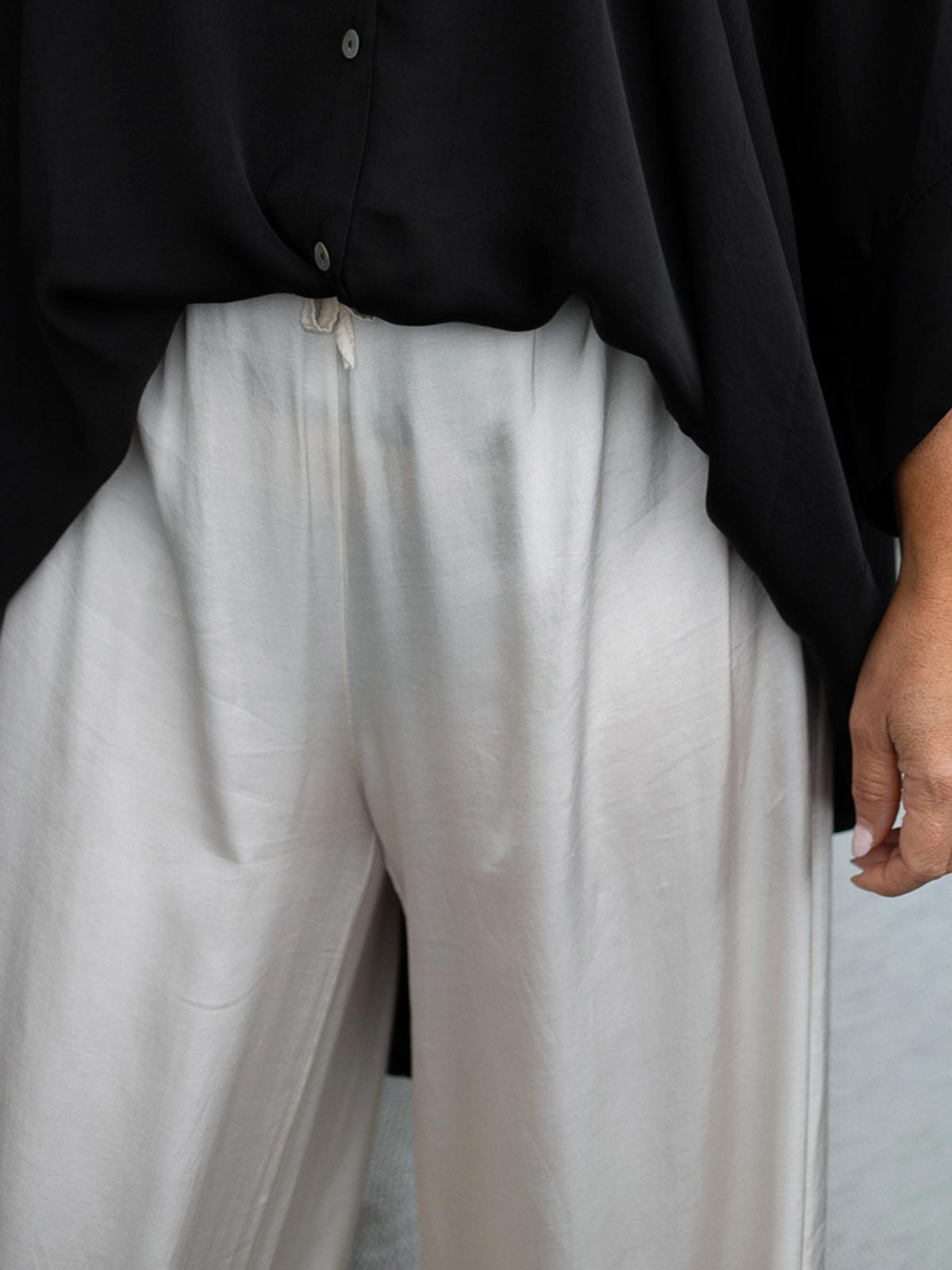 Pia Flowy Pants