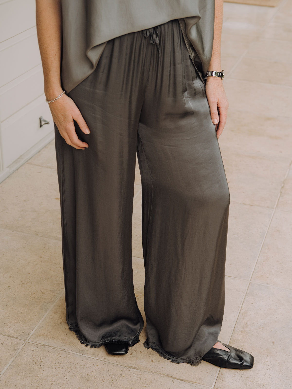 Pia Flowy Pants