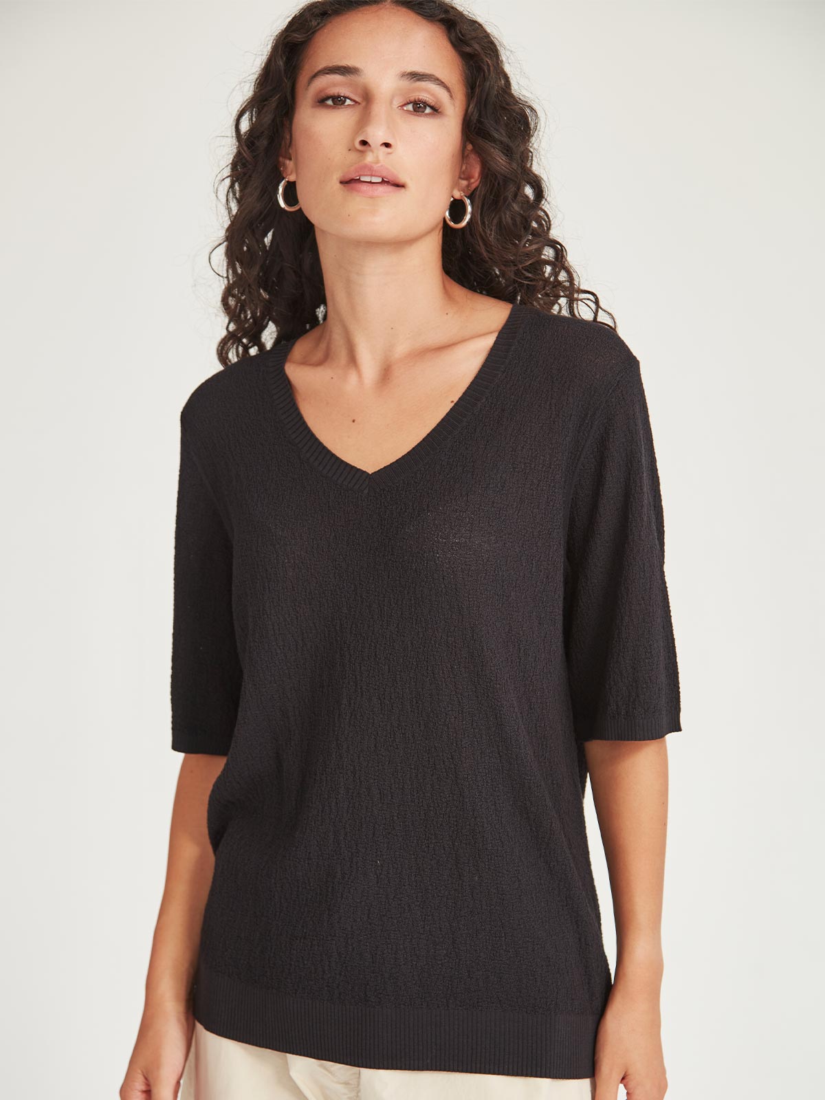Vera Boucle V Neck
