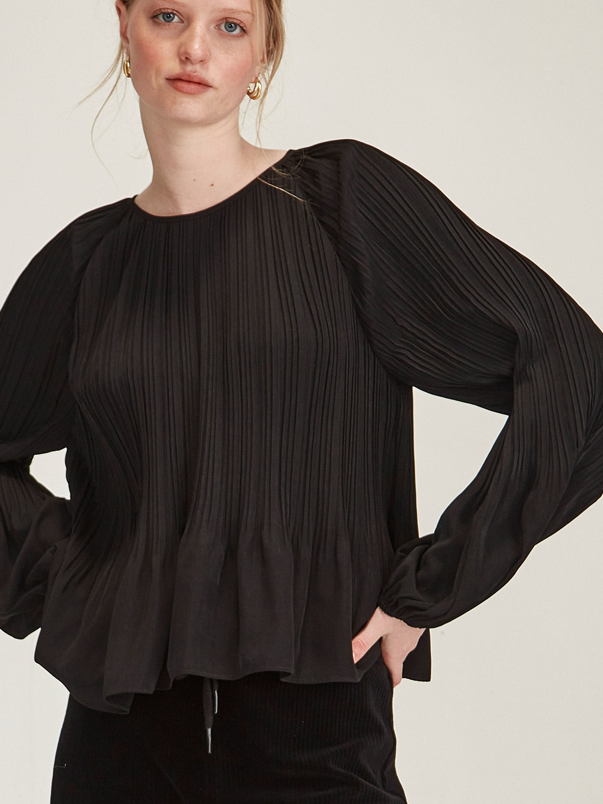 Sumi Pleat Top