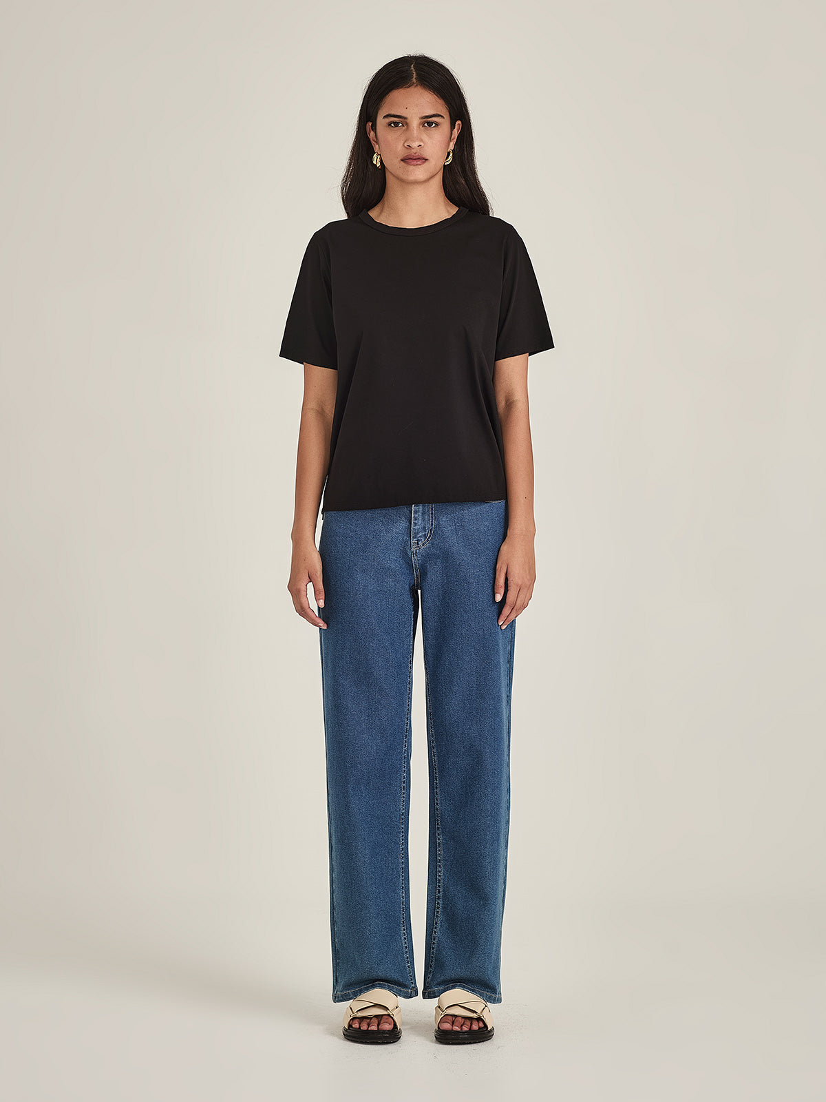 Avery Tee
