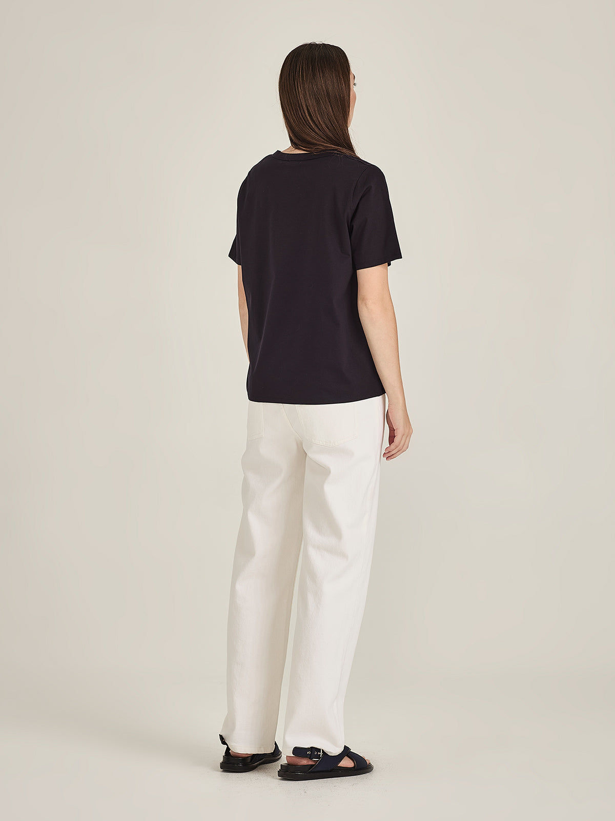 Avery Tee