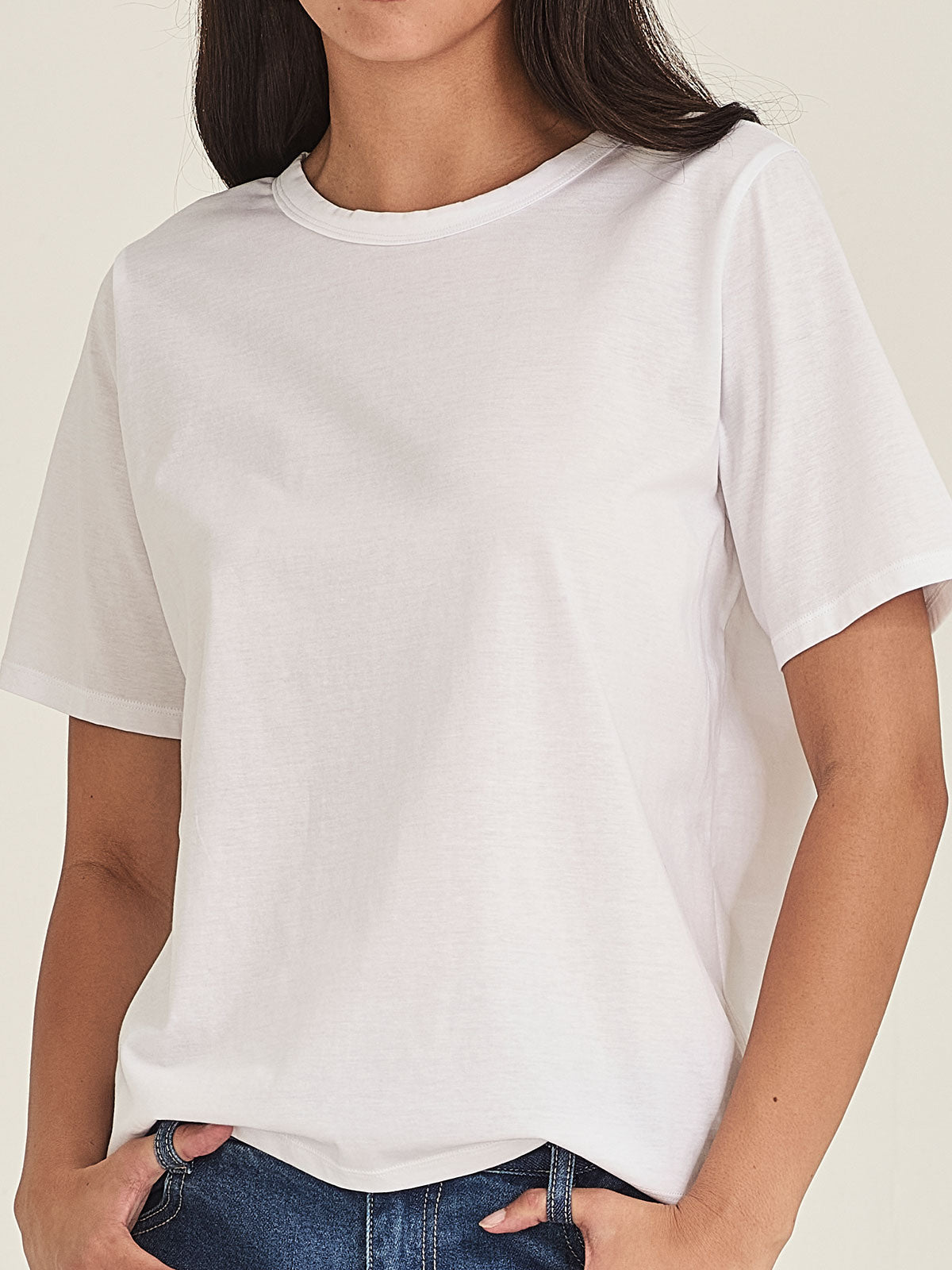 Avery Tee