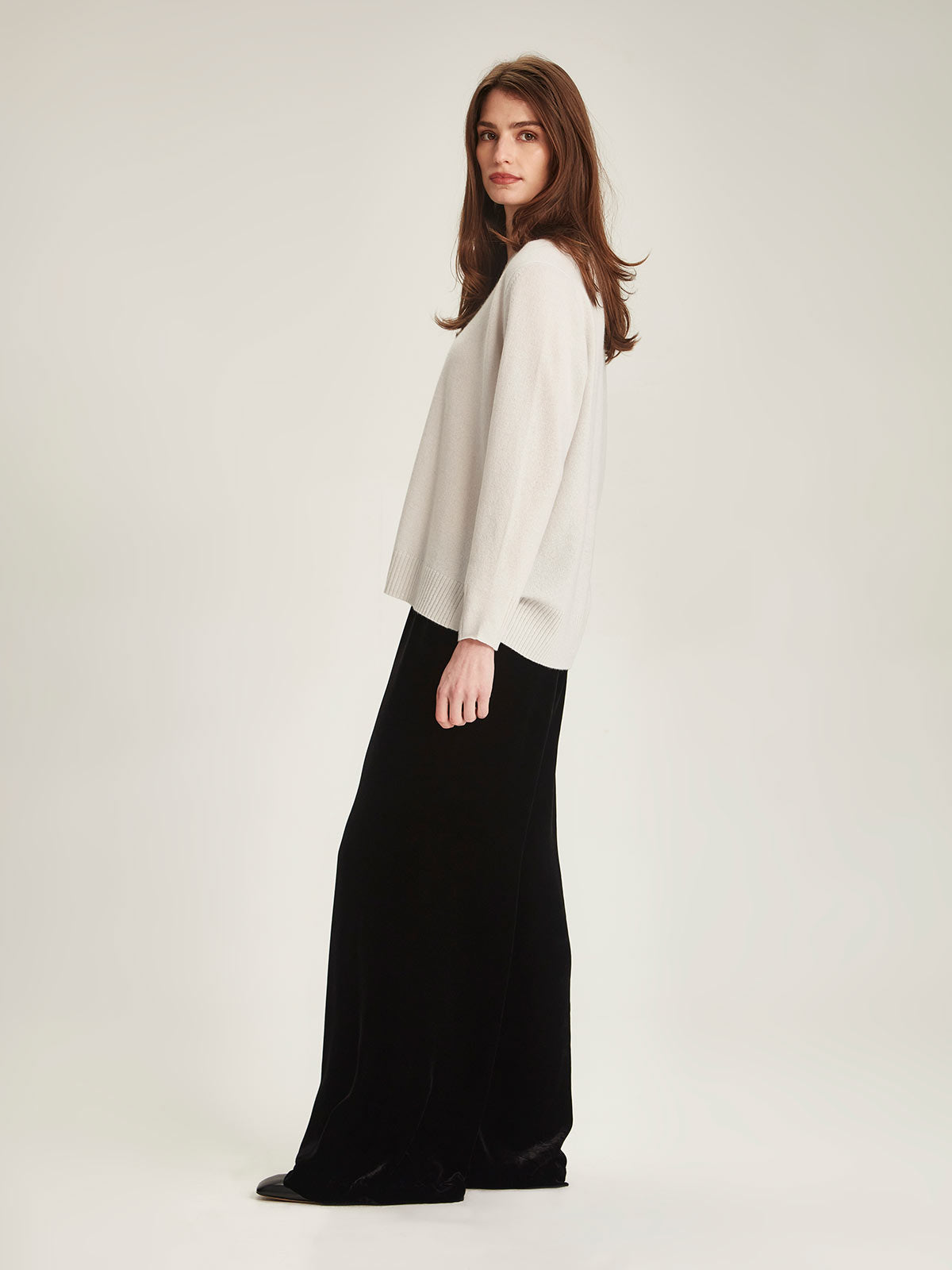 Kari Cashmere VSweater