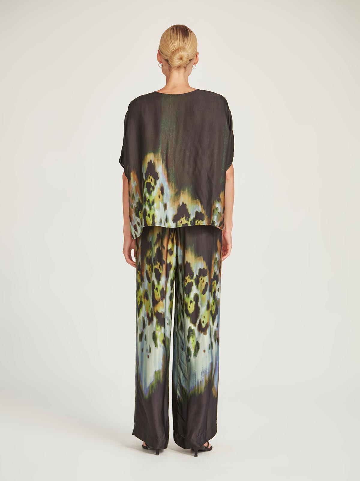 Caria Pant