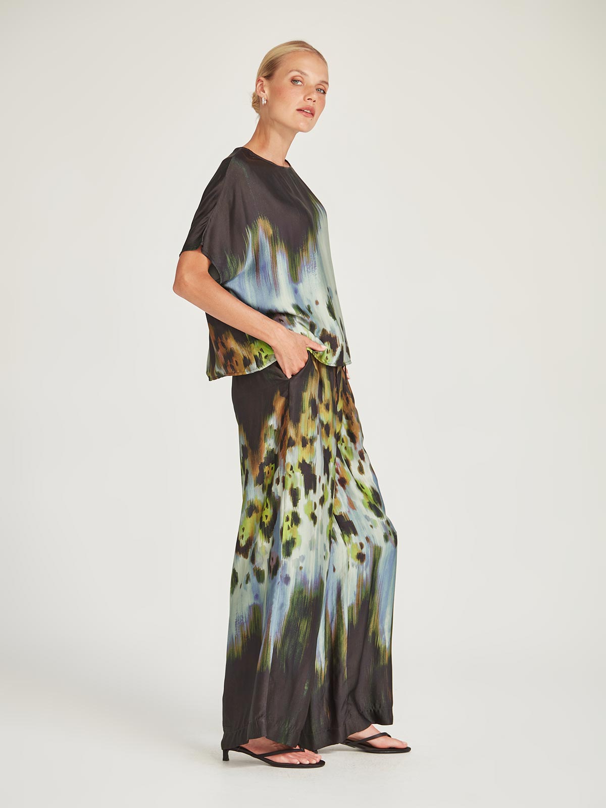 Caria Pant