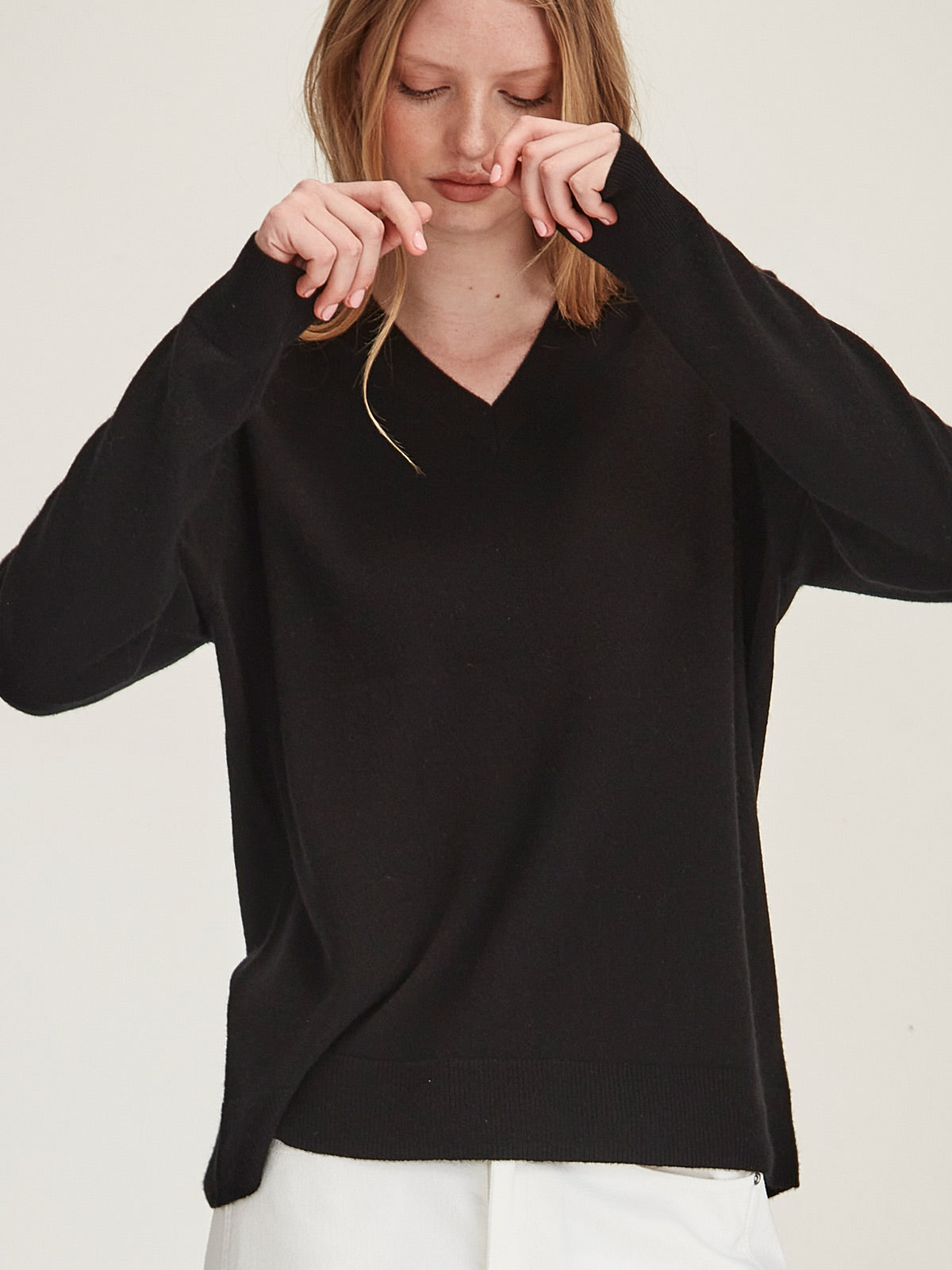 Lucy Cashmere V Neck