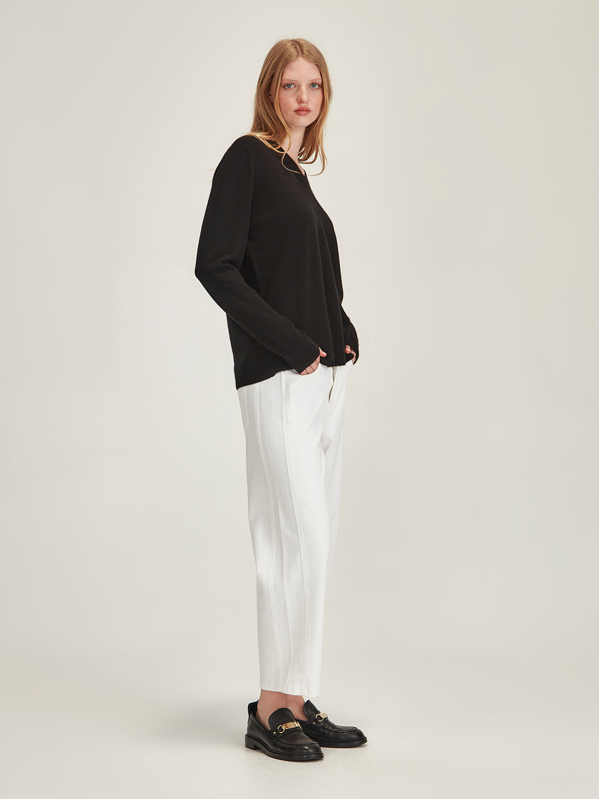 Lucy Cashmere V Neck