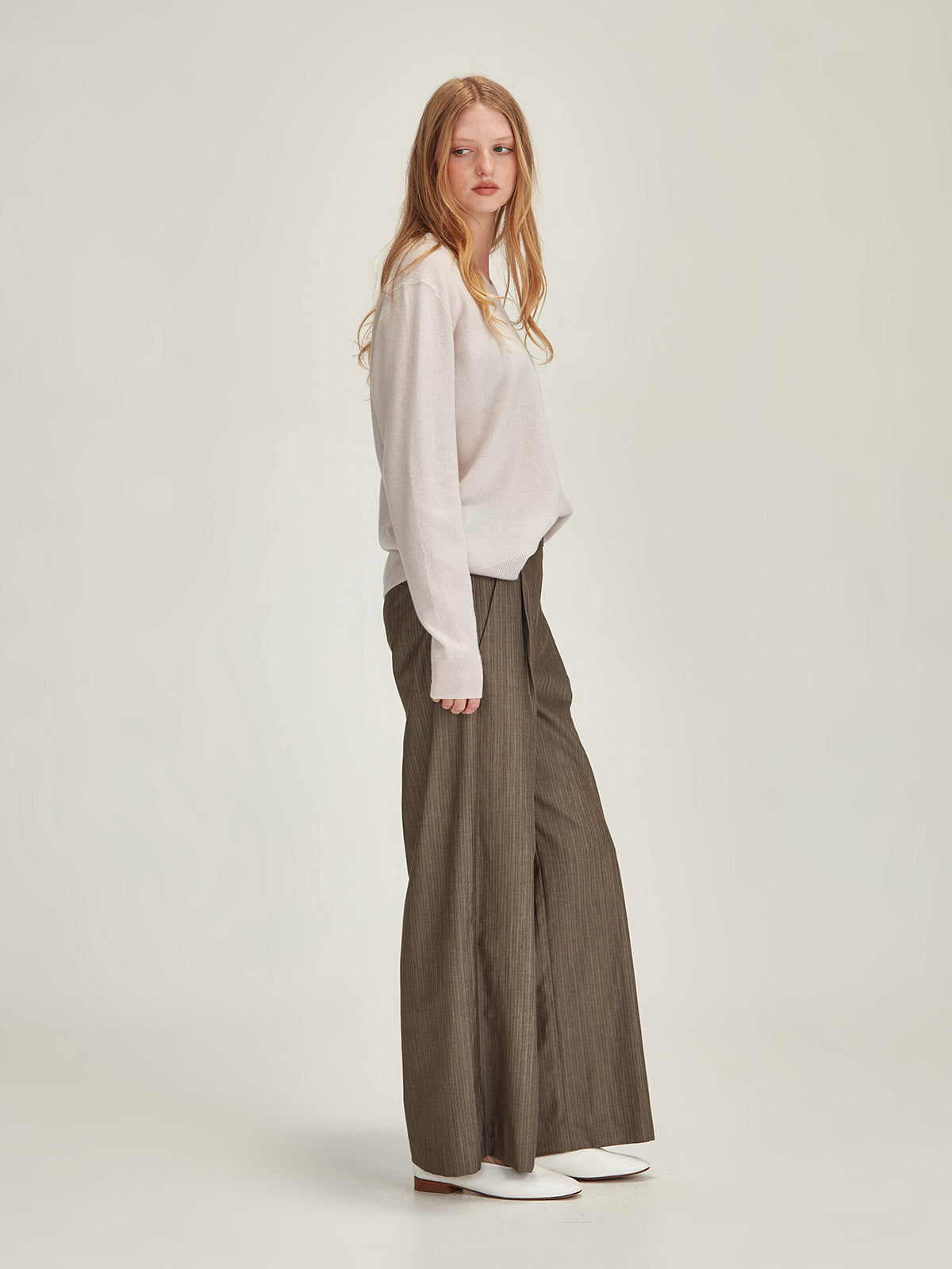 Lucy Cashmere V Neck