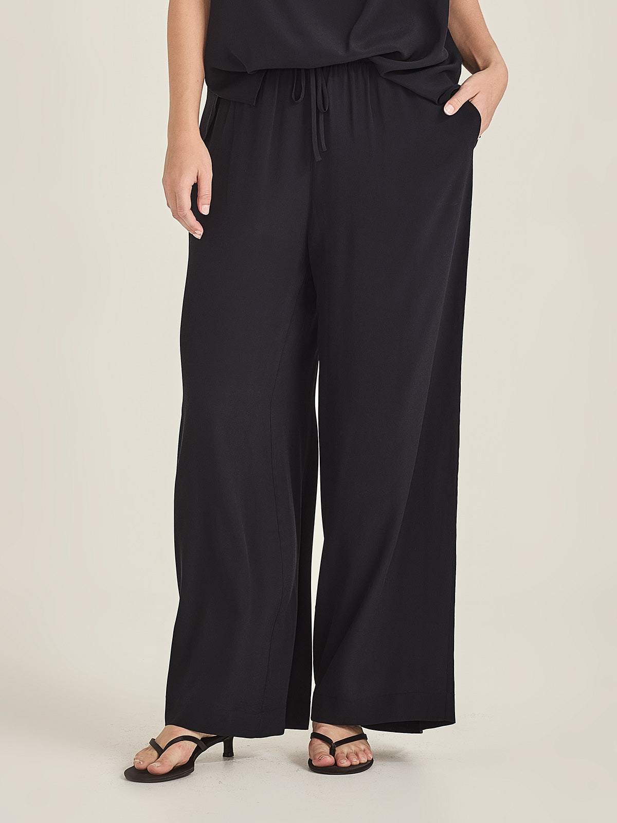 Caria Crepe Pant