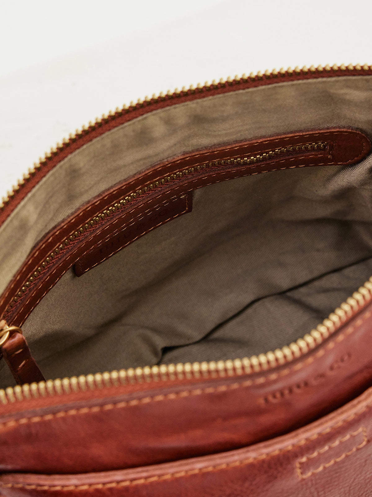 Frida Crossbody