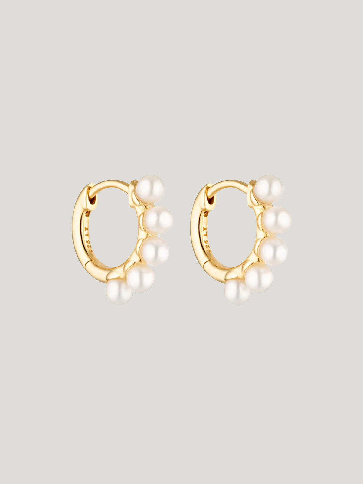 Wake Pearl Huggie Earrings G