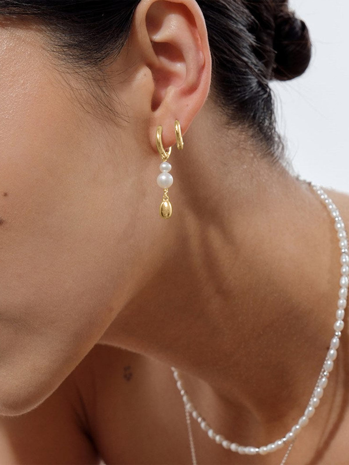 Brook Pearl Huggie Earring G