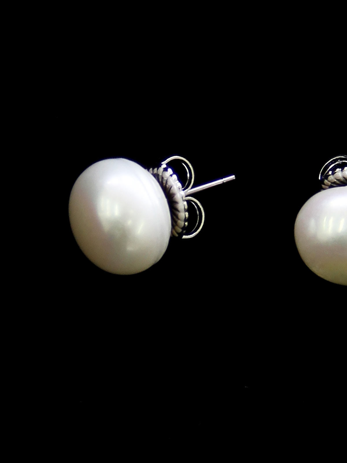 FW Pearl Stud Earrings