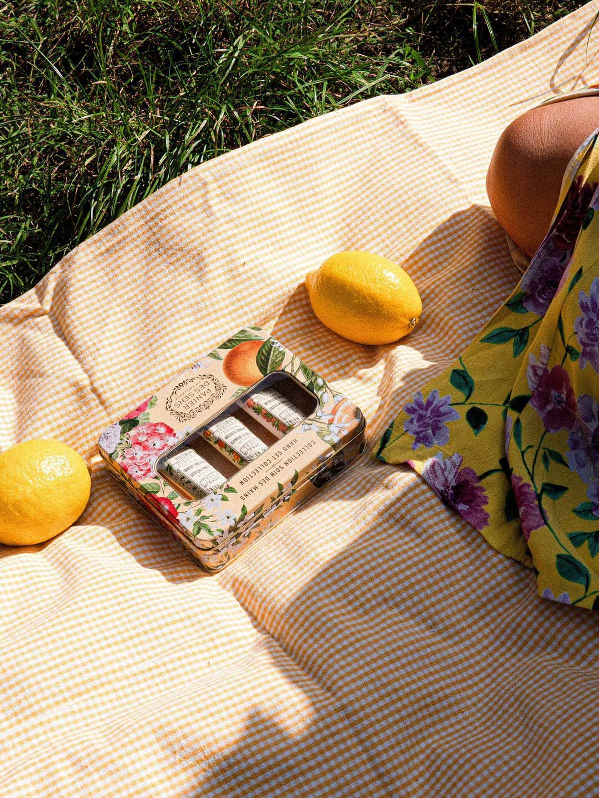 Absolutes Tin Gift Set