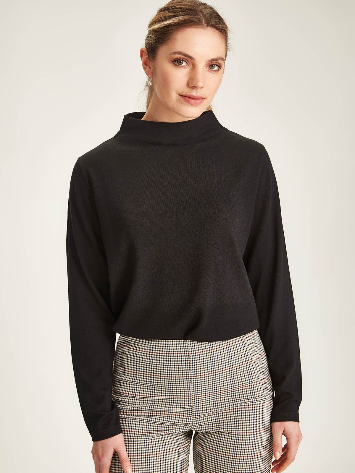 Vardo Merino Funnel Neck