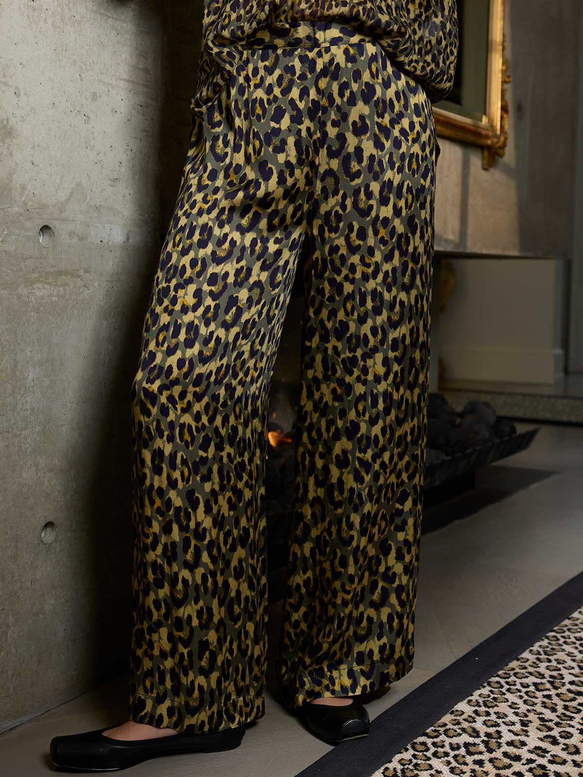 Carrie Leopard Pant