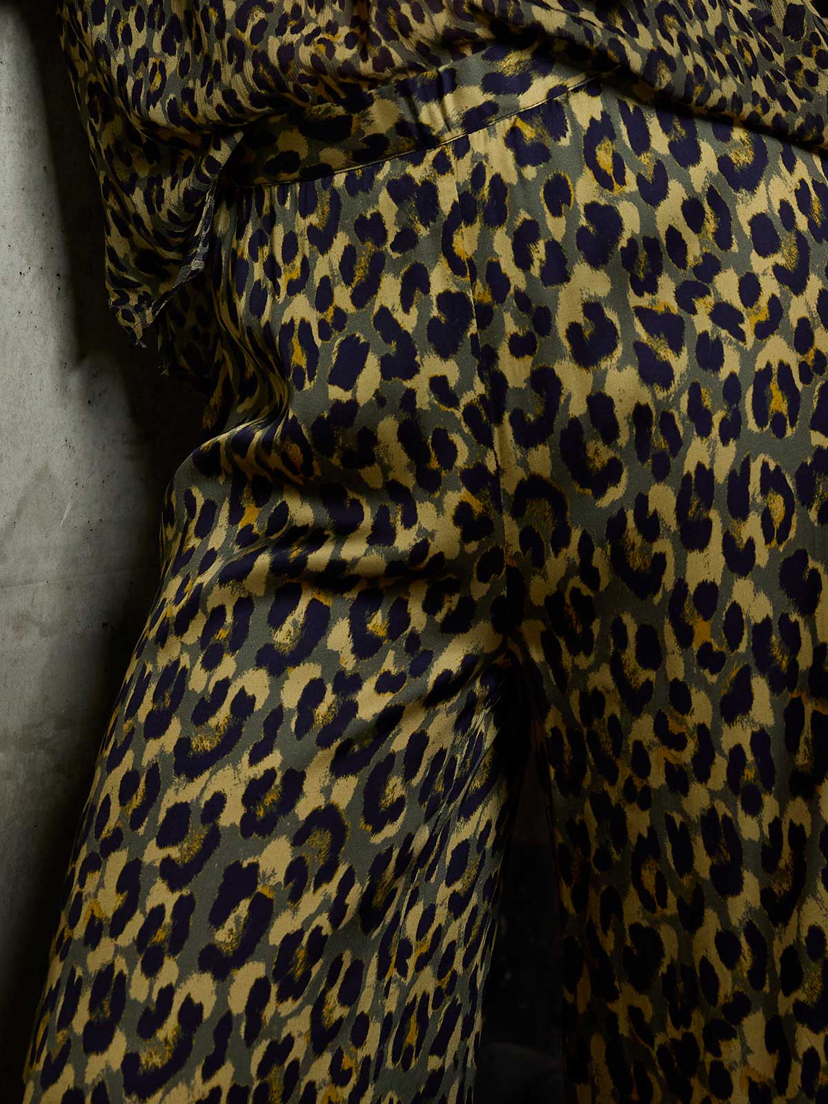 Carrie Leopard Pant