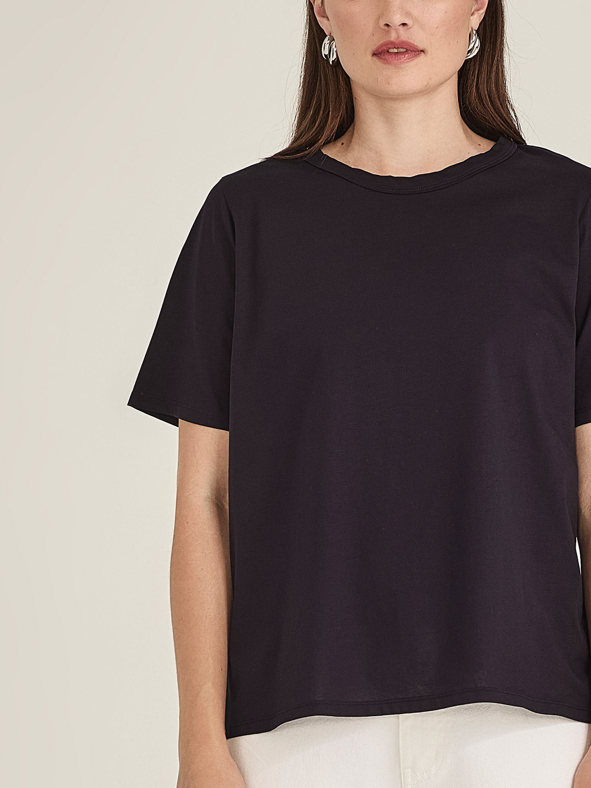 Avery Tee