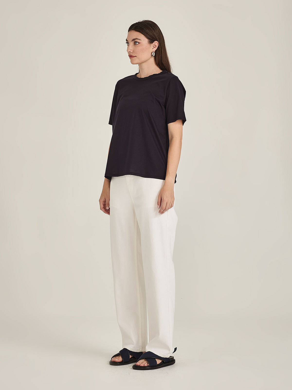 Avery Tee